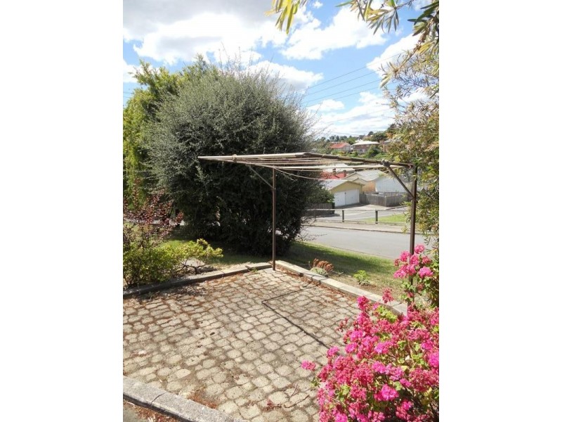 1/5 Collins Street, South Launceston TAS 7249