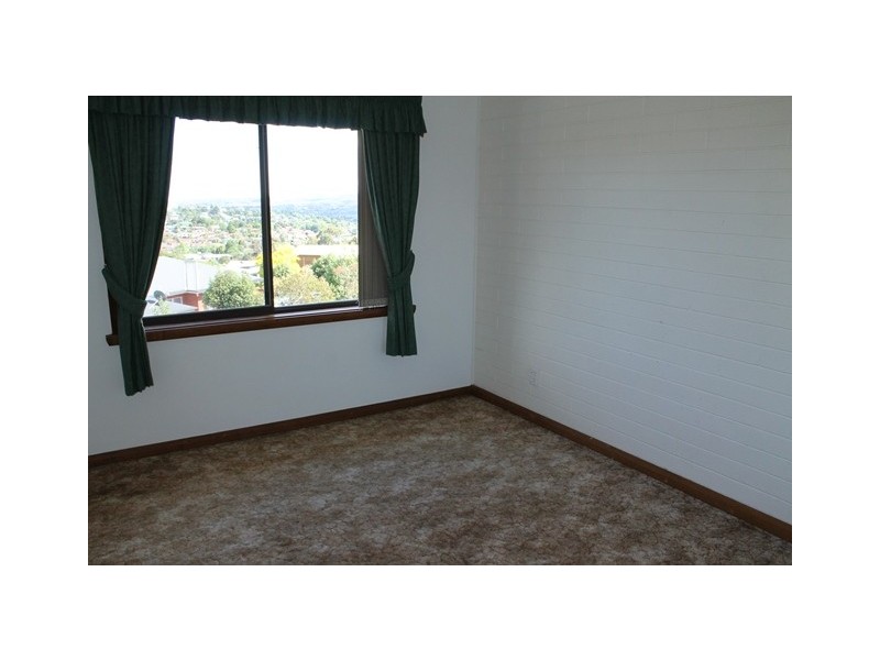 2/135 Punchbowl Road, Newstead TAS 7250