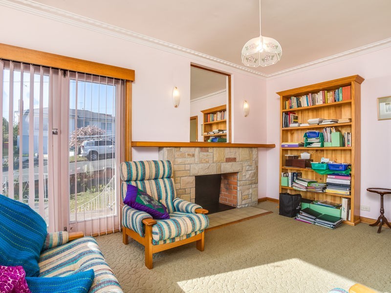 42 Shirley Place, Kings Meadows TAS 7249