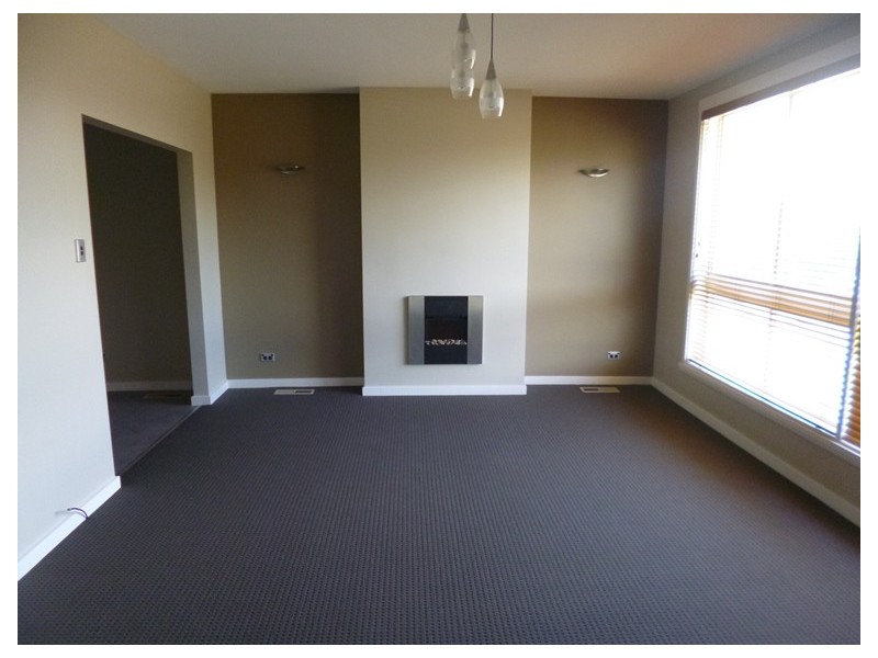 8 Rossmoyne Street, Norwood TAS 7250