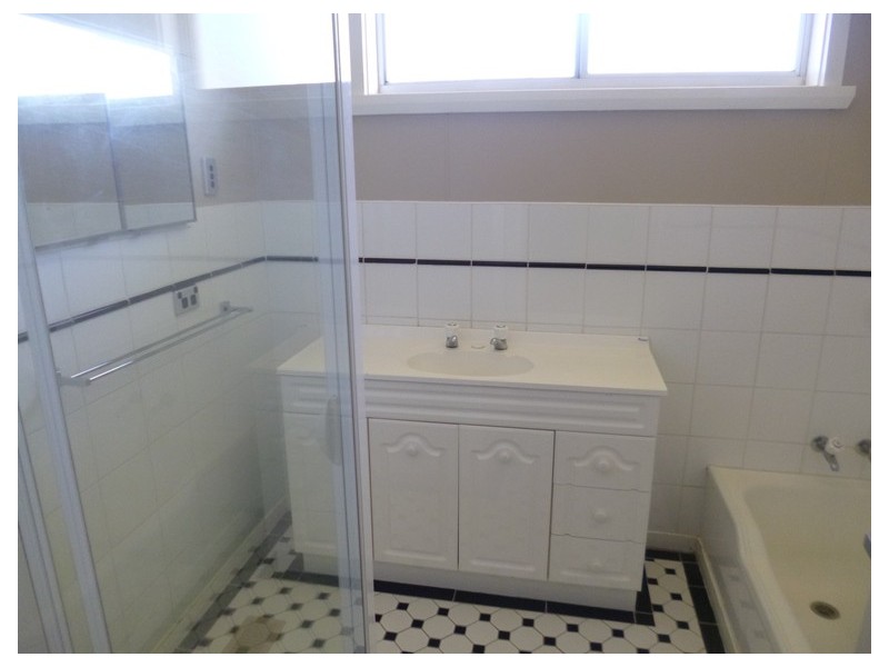 8 Rossmoyne Street, Norwood TAS 7250