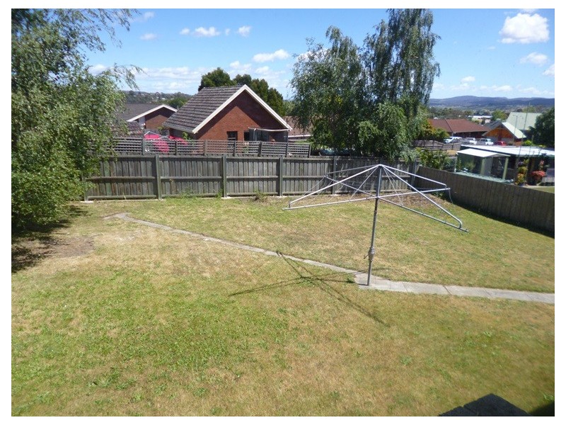 8 Rossmoyne Street, Norwood TAS 7250