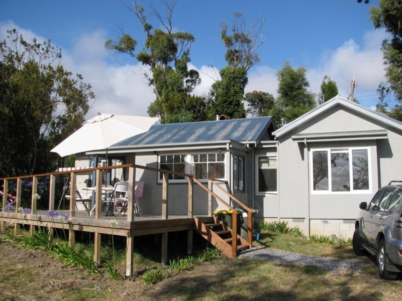 5 Kemps Parade, Beauty Point TAS 7270