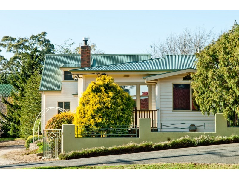 12 East Barrack Street, Deloraine TAS 7304