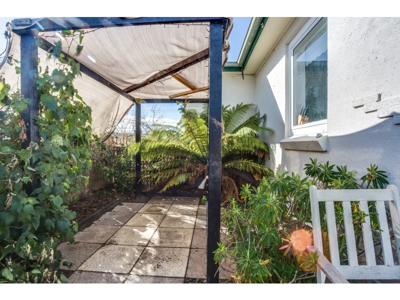 9 Allenby Street, Mowbray TAS 7248