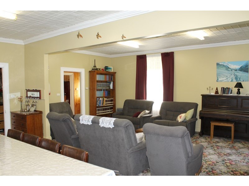 37 Arthur Street, Scottsdale TAS 7260