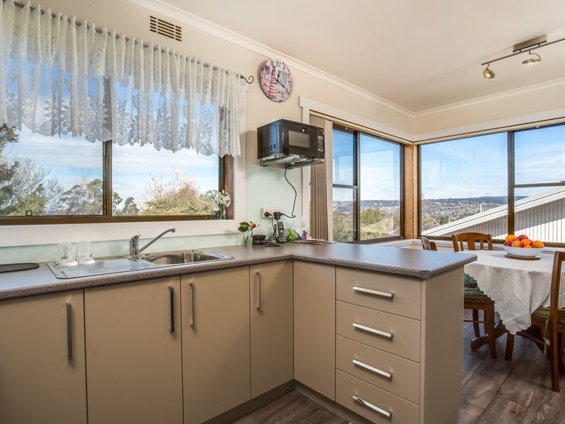 63 Cornwall Crescent, Newnham TAS 7248