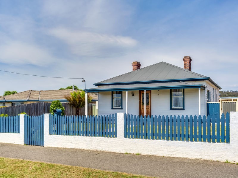 7 Napier Street, Youngtown TAS 7249