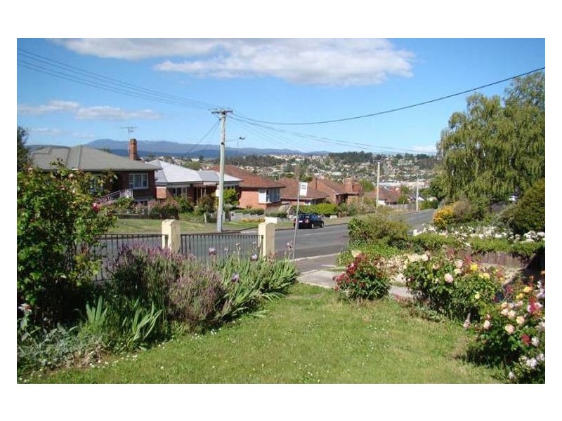 65 Connaught Crescent, West Launceston TAS 7250