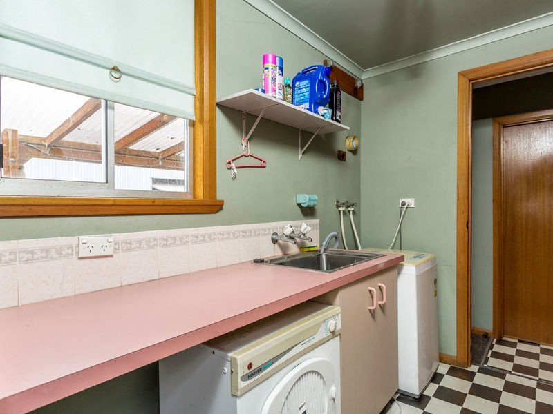 27 Gleadow Street, Invermay TAS 7248