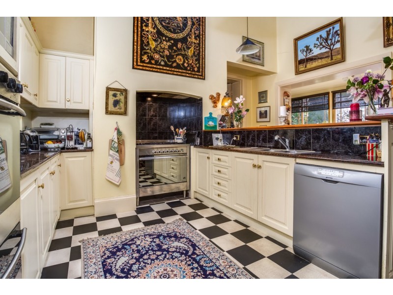 22 West Barrack Street, Deloraine TAS 7304