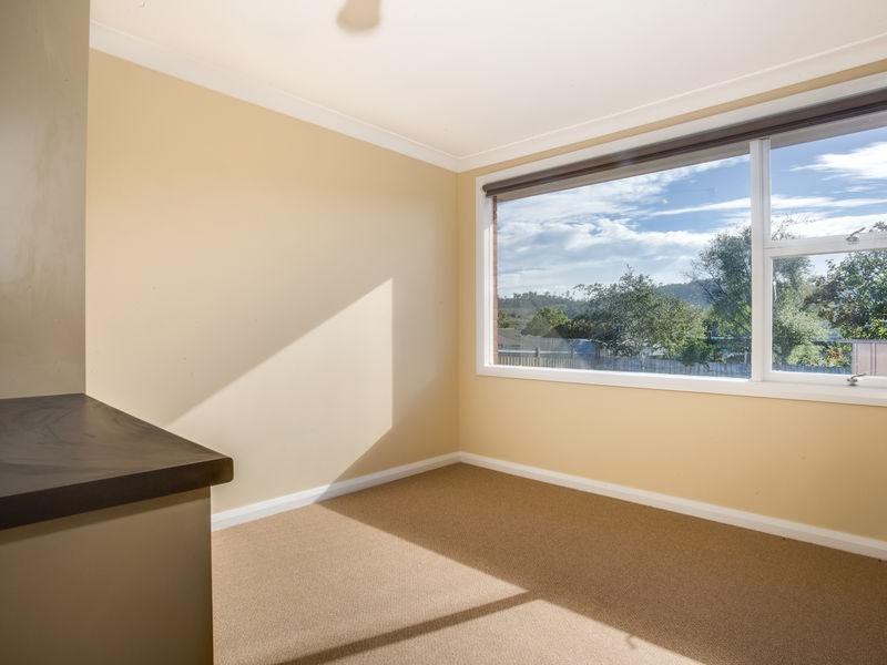 71 Paringa Avenue, Newnham TAS 7248