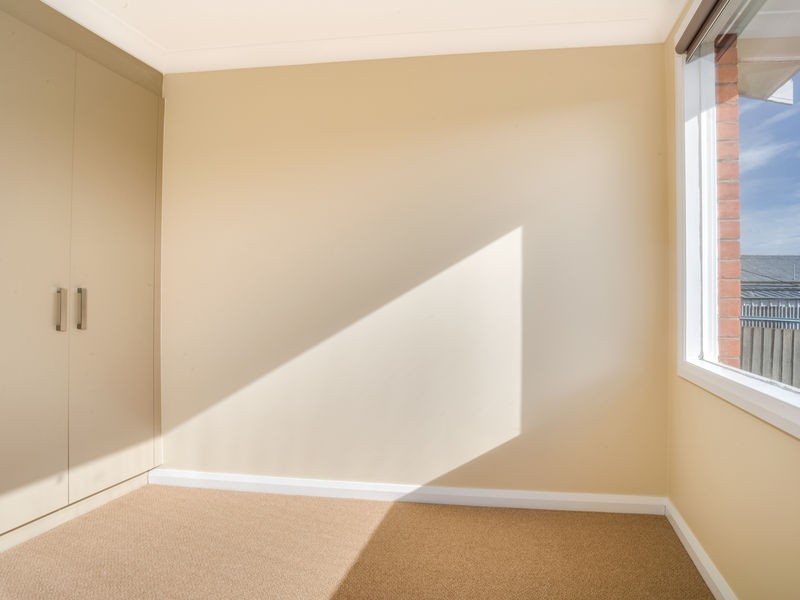 71 Paringa Avenue, Newnham TAS 7248