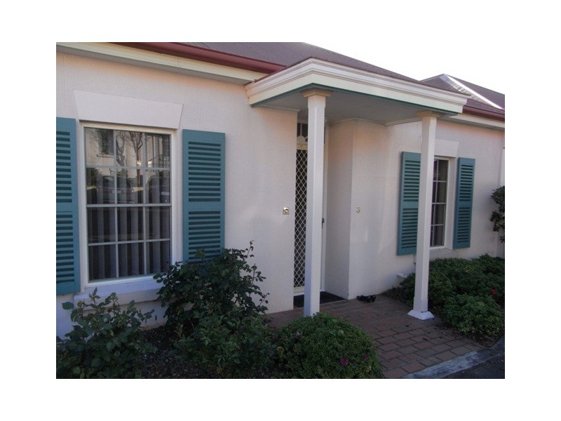 3 St John Court, Launceston TAS 7250