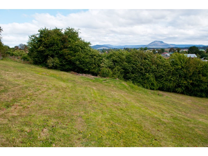 63 West Barrack Street, Deloraine TAS 7304