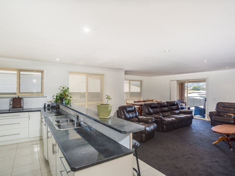 88 Mount Stuart Drive, Newnham TAS 7248