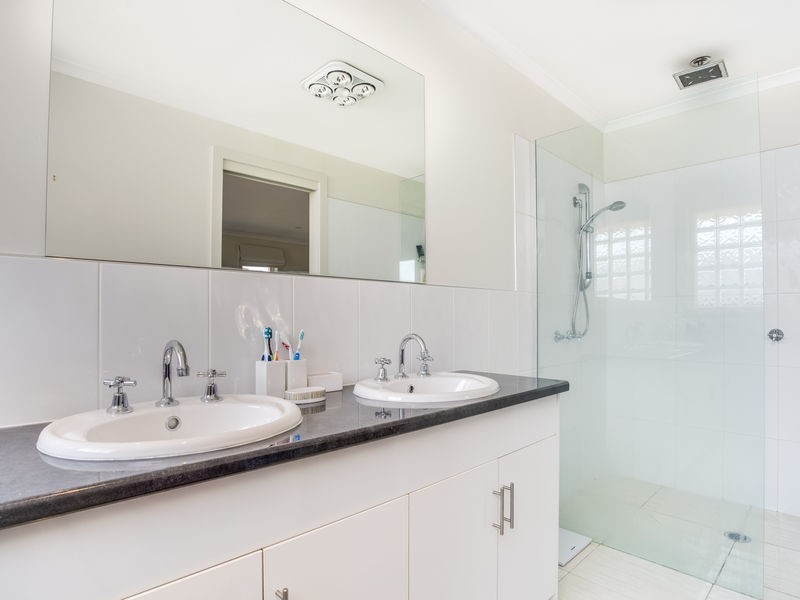88 Mount Stuart Drive, Newnham TAS 7248