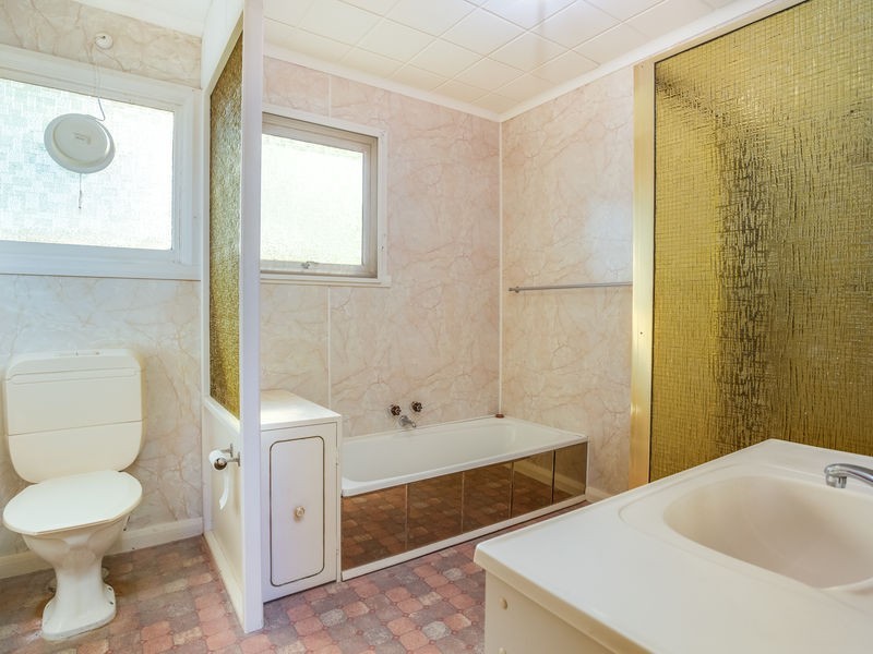 10 Kennedy Street, Mayfield TAS 7248