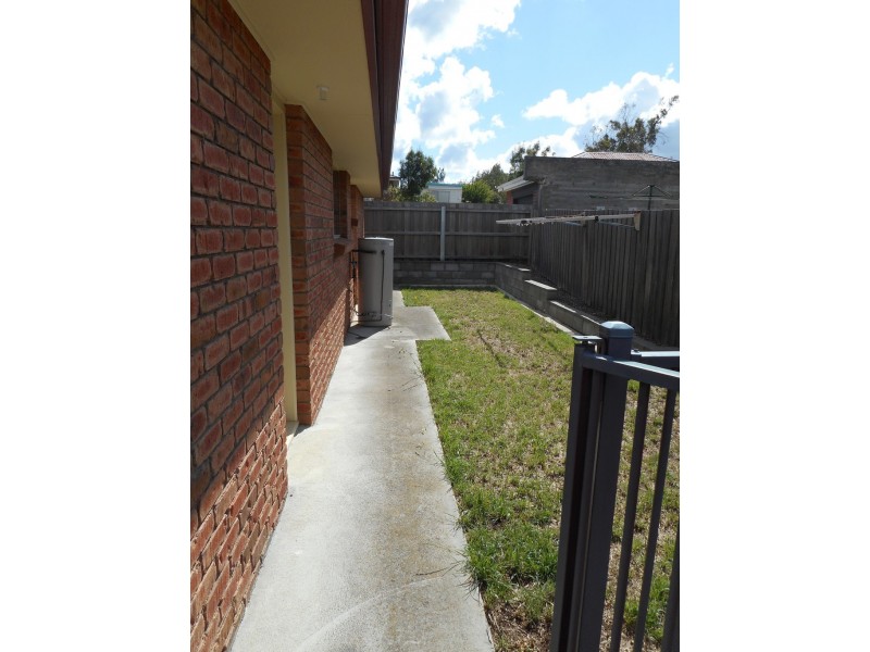 1/81 Tompsons Lane, Newnham TAS 7248