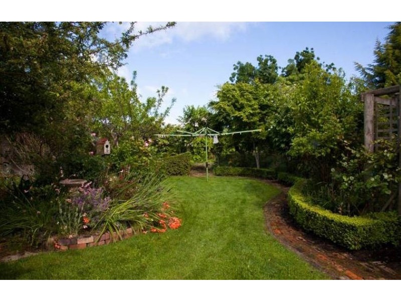 13 Birdwood Street, Mowbray TAS 7248