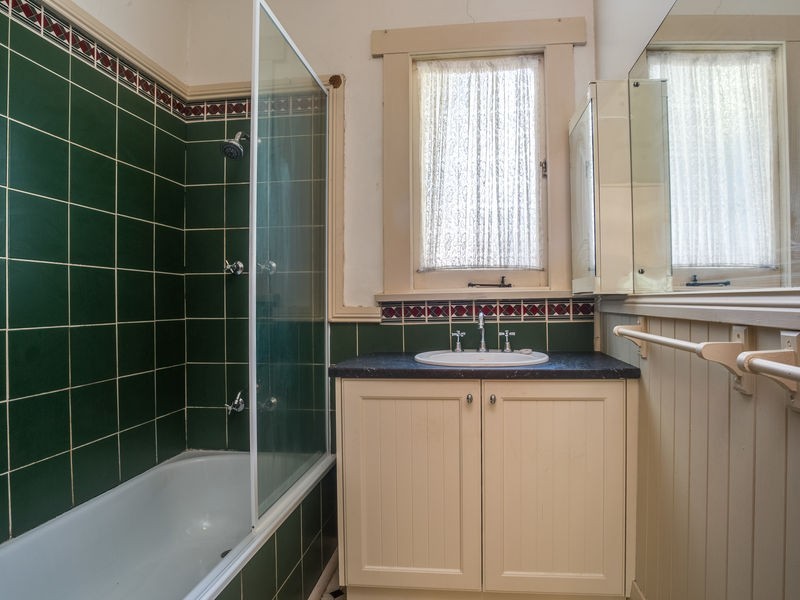 6 Westbury Road, South Launceston TAS 7249