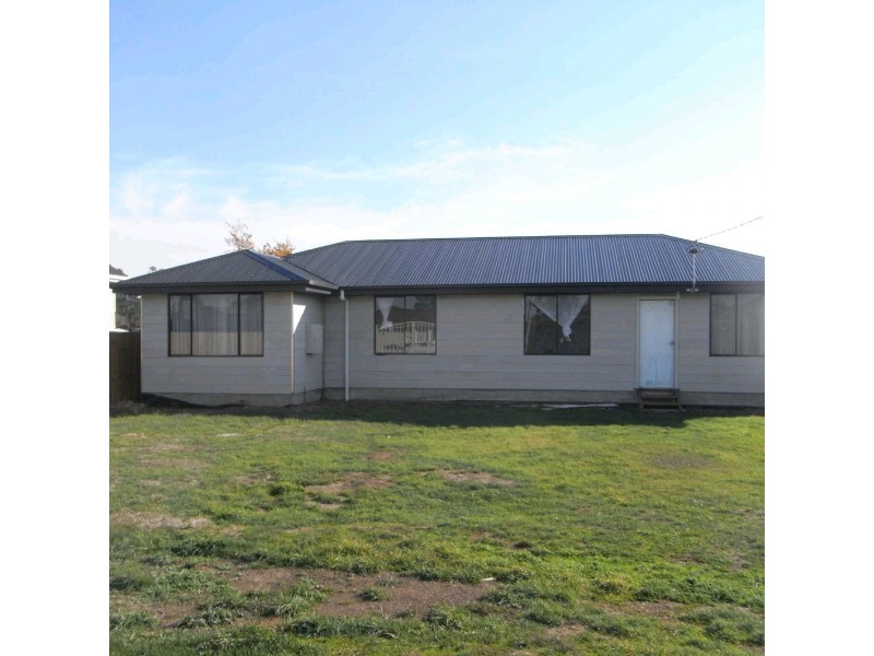 32 Burghley Street, Longford TAS 7301