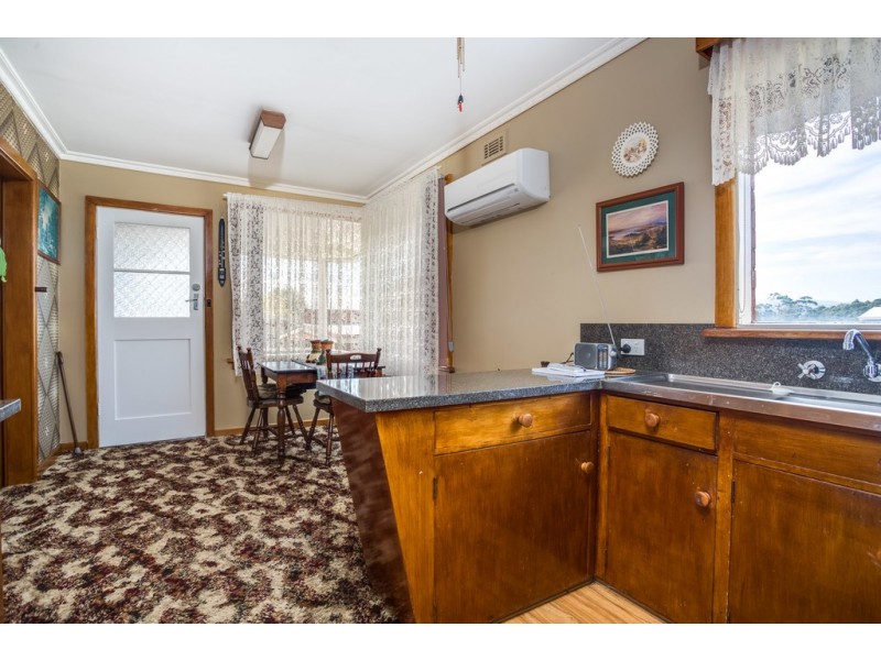 27 Chestnut Road, Youngtown TAS 7249