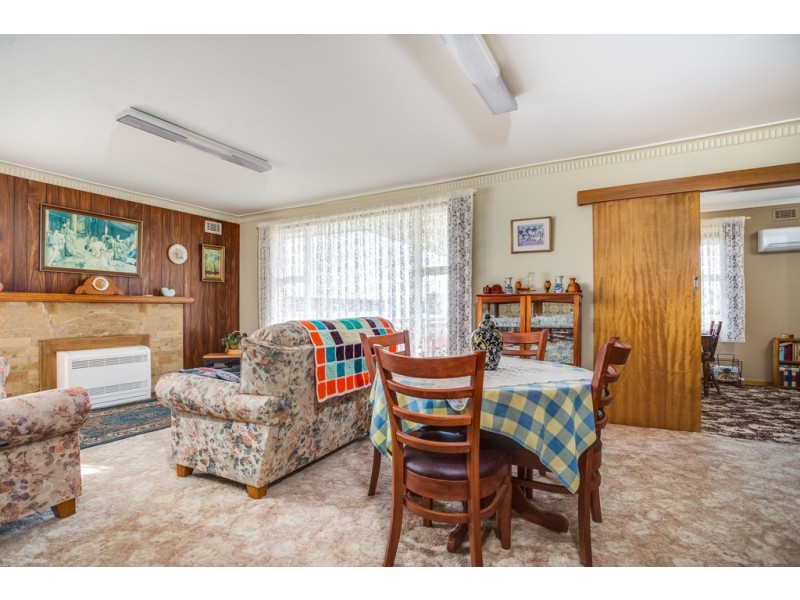 27 Chestnut Road, Youngtown TAS 7249