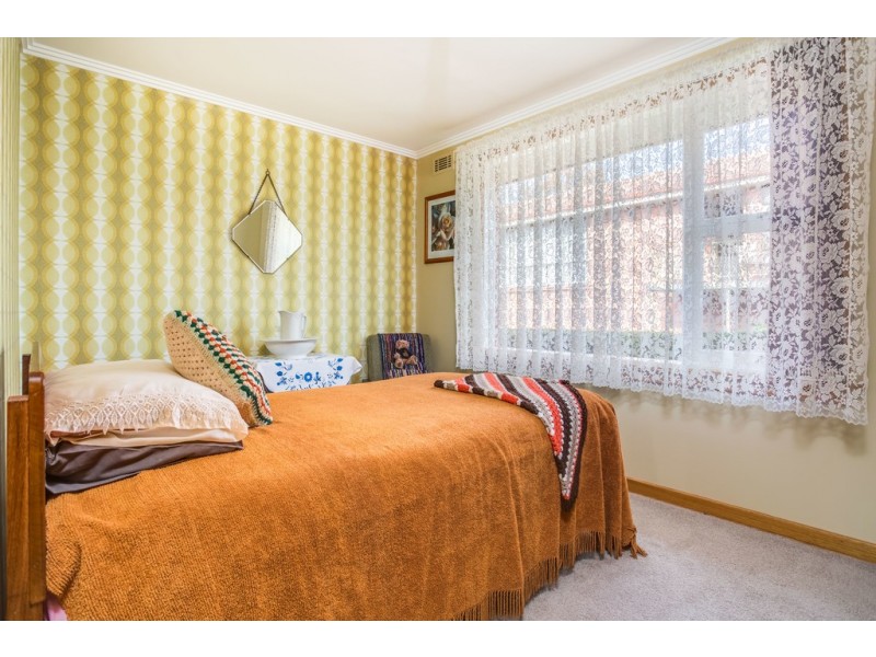 27 Chestnut Road, Youngtown TAS 7249