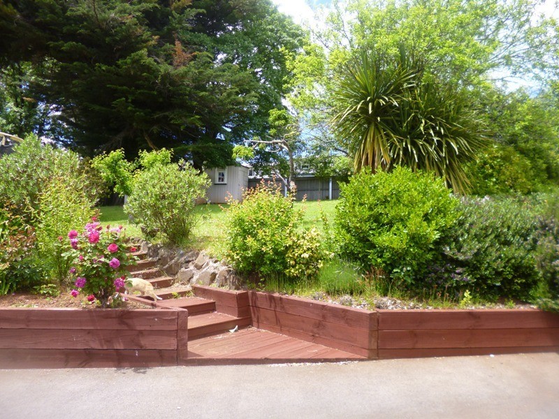 16 East Parade, Deloraine TAS 7304