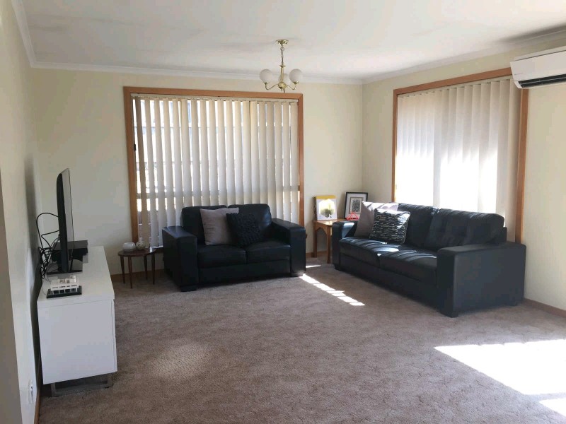 2/51 Parklands Parade, Newnham TAS 7248