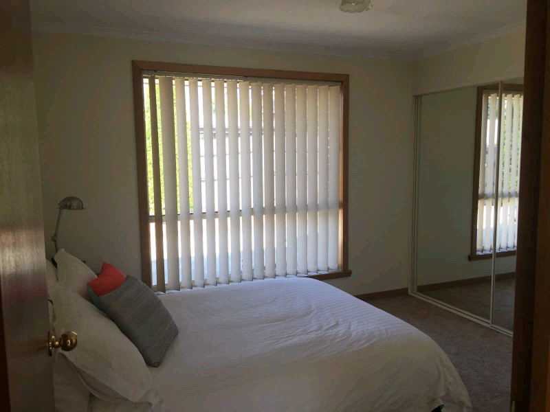 2/51 Parklands Parade, Newnham TAS 7248