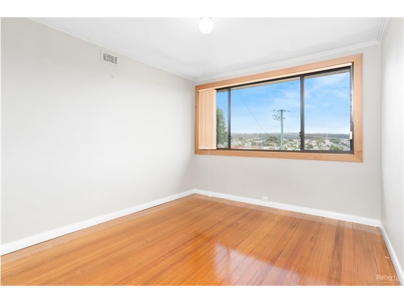 27 Waroona St, Youngtown TAS 7249