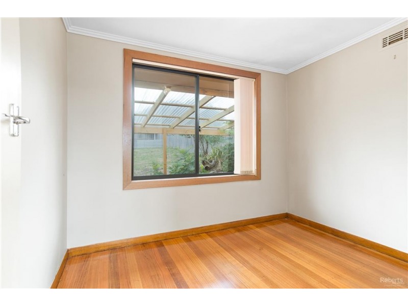 27 Waroona St, Youngtown TAS 7249