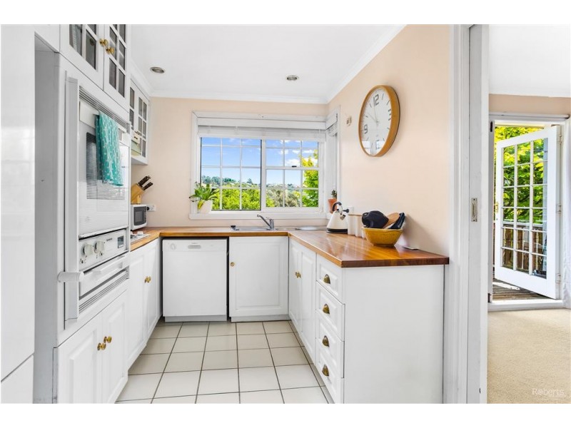 4 Beverley Hills Rd, Newstead TAS 7250