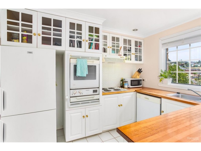 4 Beverley Hills Rd, Newstead TAS 7250