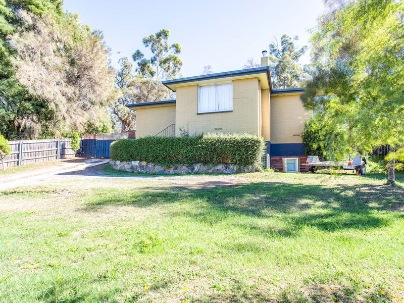 11 Oberon Place, Ravenswood TAS 7250