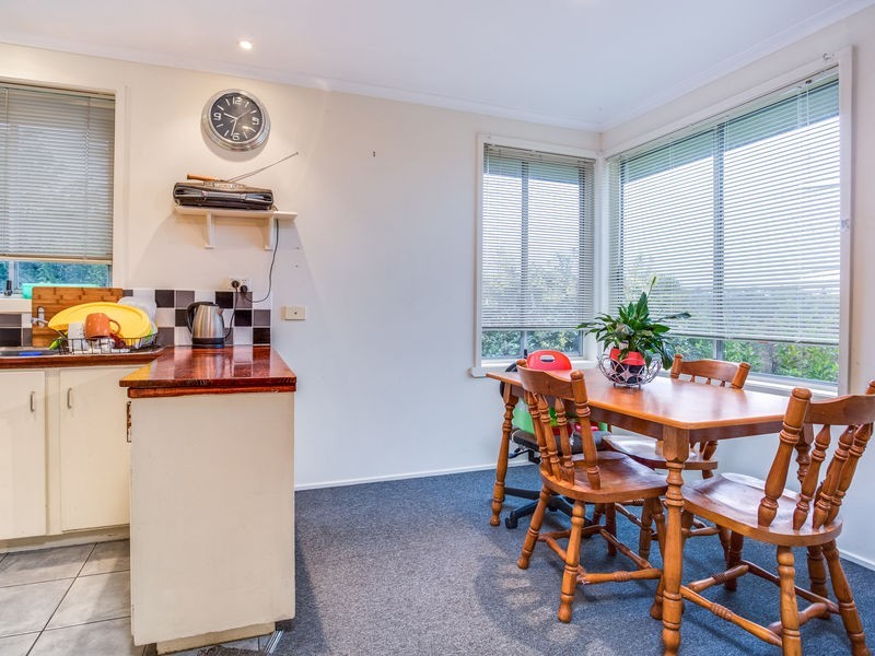 11 Oberon Place, Ravenswood TAS 7250