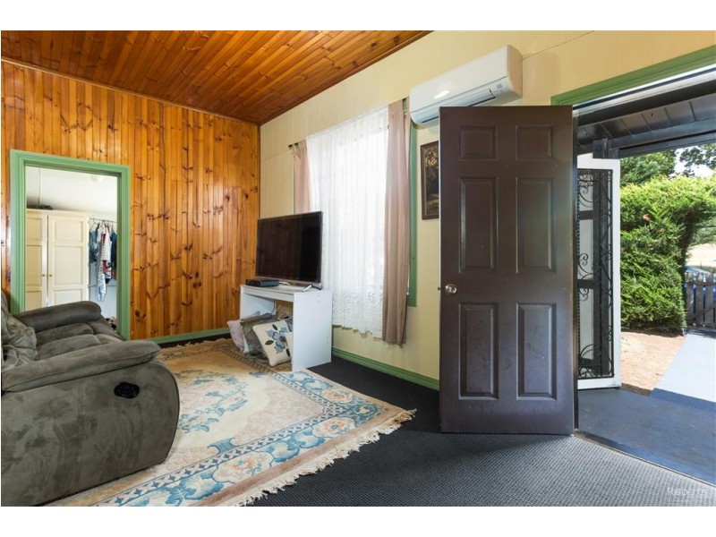 42 Pioneer Drive, Mole Creek TAS 7304