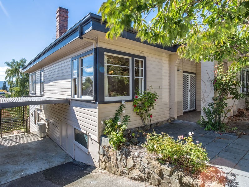 1 Neika Avenue, West Launceston TAS 7250