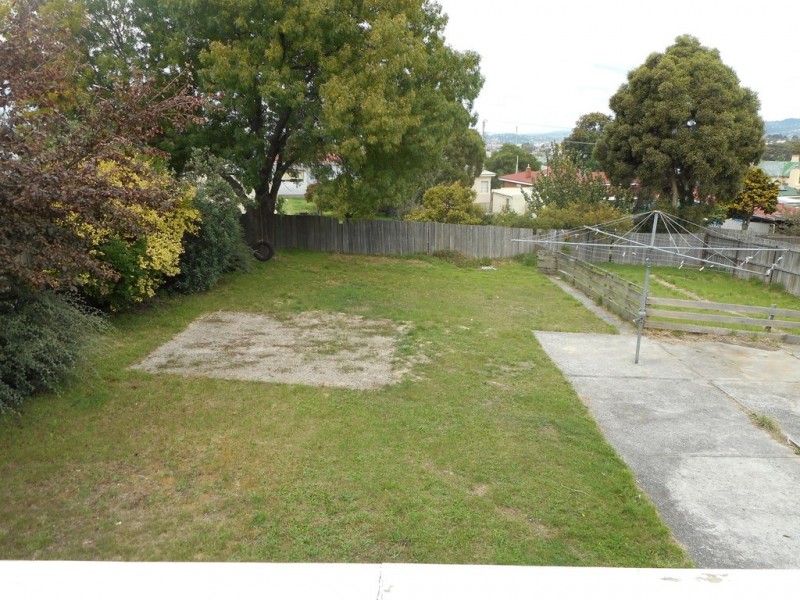 6 Cedar Street, Newnham TAS 7248