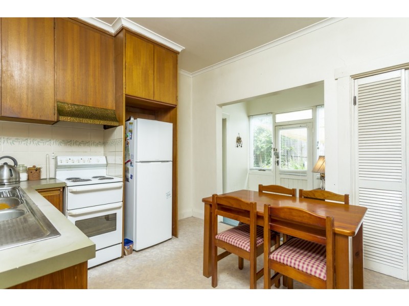 6 Churchill Crescent, Newstead TAS 7250