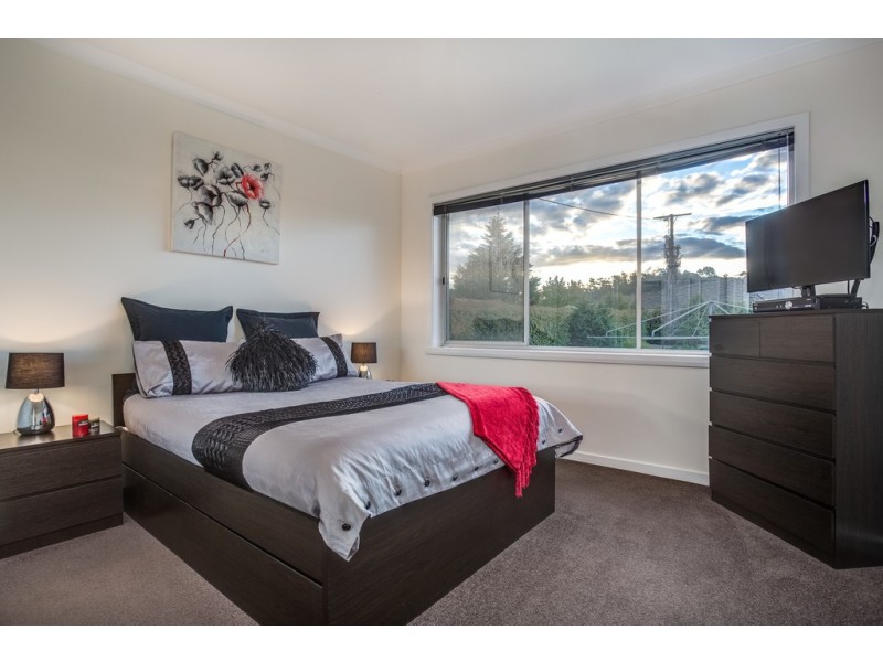 14 Denis Drive, Riverside TAS 7250