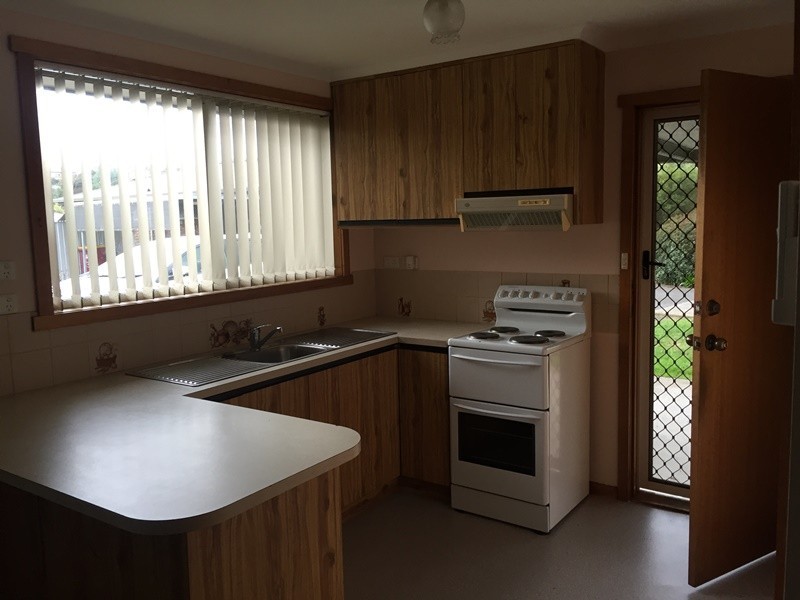 4/1-3 Patricia Place, Newnham TAS 7248