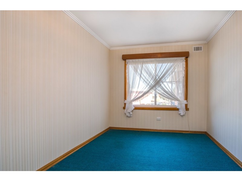 17 Swan Street, Newnham TAS 7248