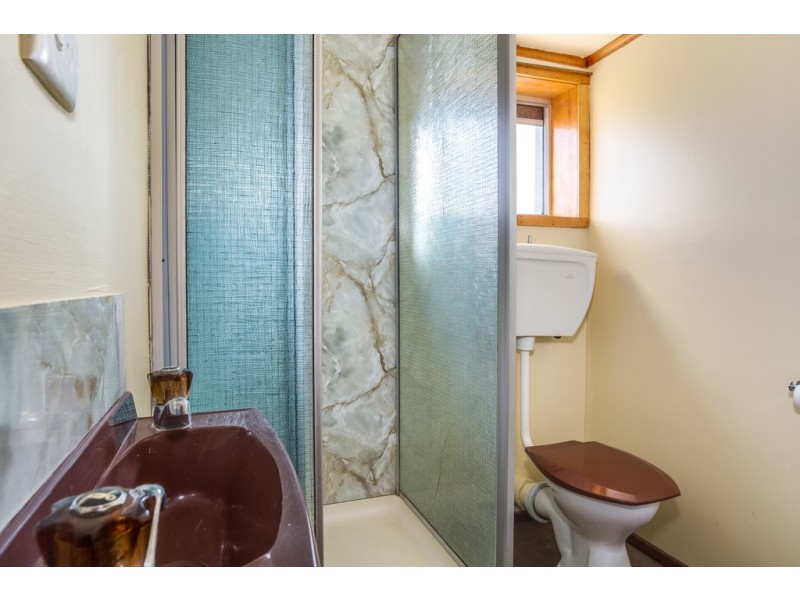 17 Swan Street, Newnham TAS 7248