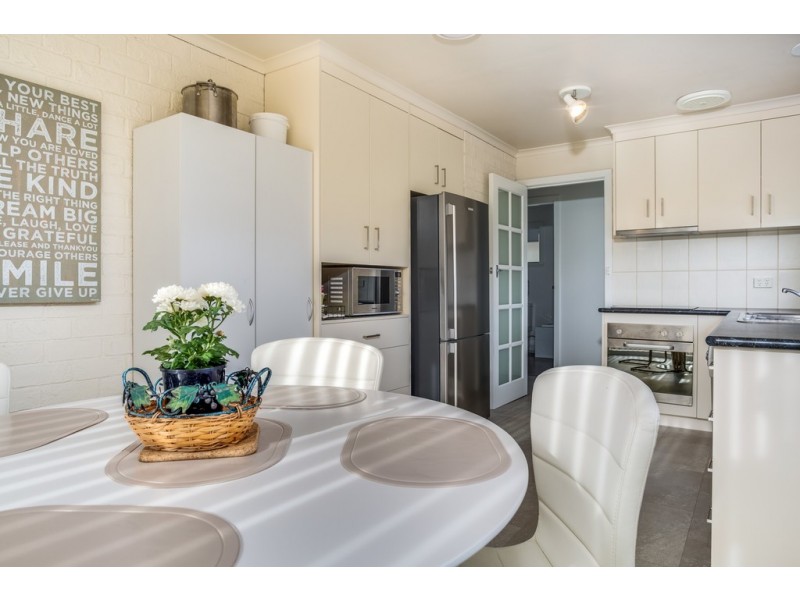 94 Rowland Crescent, Summerhill TAS 7250