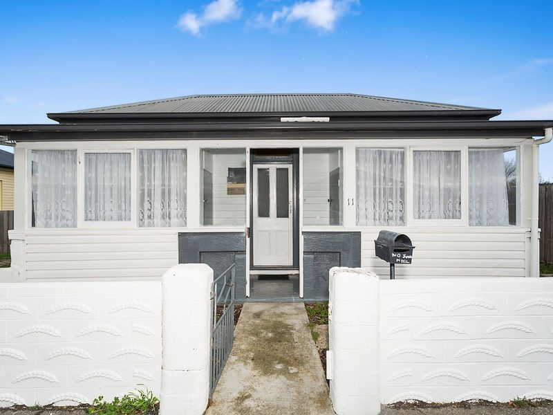 1/11 Napier Street, Youngtown TAS 7249