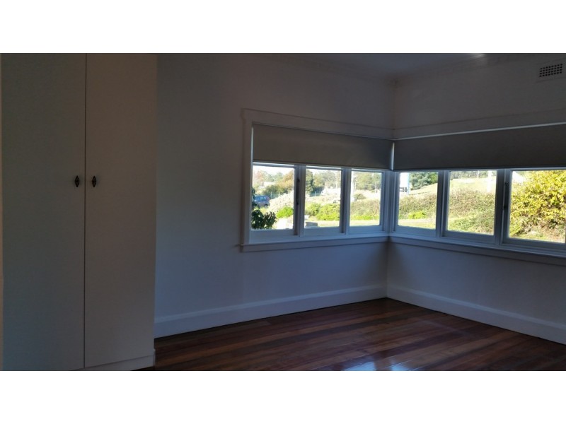 2 Deviation crescent, Prospect TAS 7250