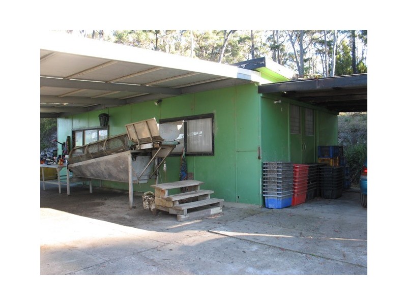 335 Bay Road, Boomer Bay TAS 7177